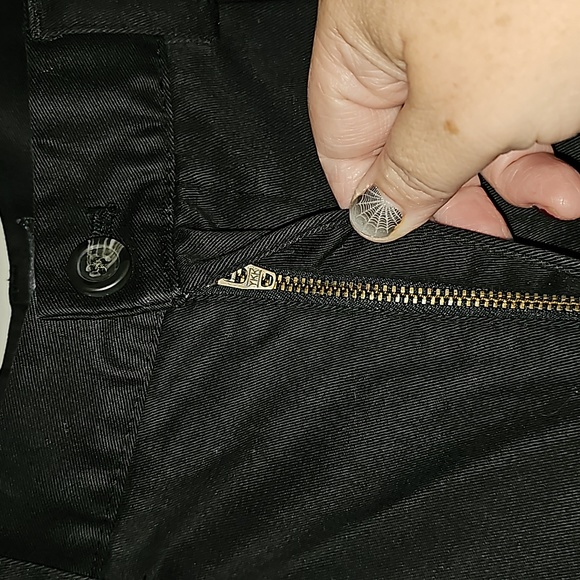 IZOD Wrinkle Resistant Heritage Chino Mens Double Pleated Navy Blue NWT 33Wx30L - Picture 4 of 13